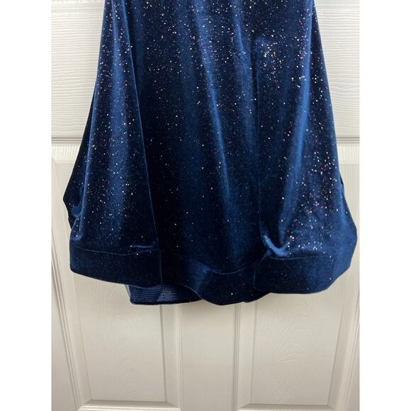 B Darlin Blue Velvet Fit and Flare Lace Back Sparkle Velvet Dress Size 5/6 JR - Picture 3 of 8